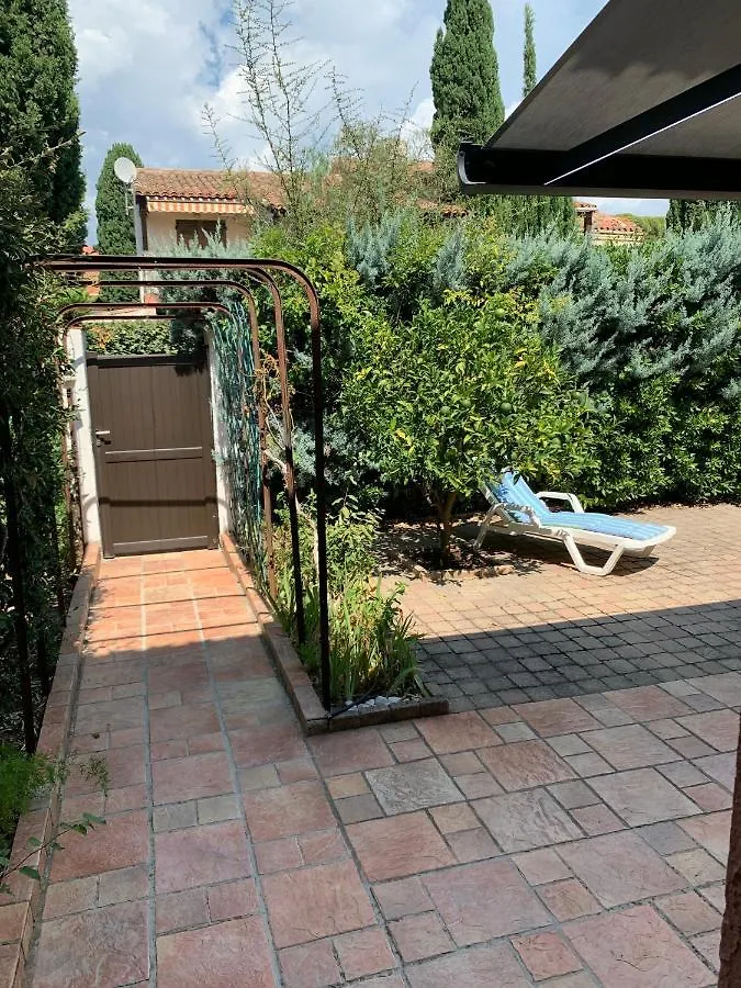 Apartment Appt T2 Tout Confort Face Plage Argentiere Avec Grande Terrasse La Londe-les-Maures